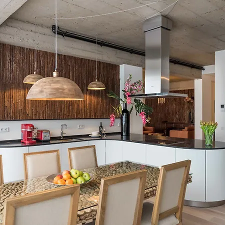 Htel Serviced Apartment *